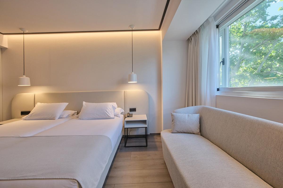Rafaelhoteles Ventas Hotel